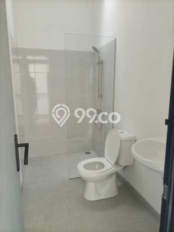 For Sale Rumah 4 Kamar Lokasi Ideal Nyaman dan Strategis di Antapani For Sale Rumah 4 Kamar Lokasi Ideal Nyaman dan Strategis di Antapani