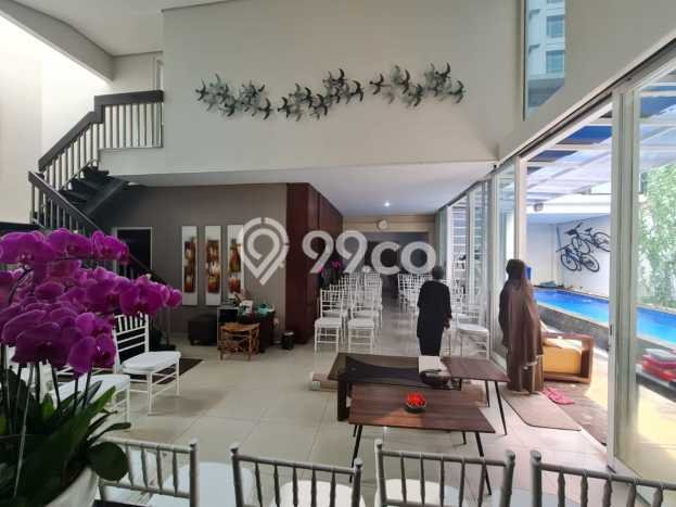 Jual Rumah Mewah Megah Dengan View Cantik di Ragunan, Jakarta Selatan Jual Rumah Mewah Megah Dengan View Cantik di Ragunan, Jakarta Selatan
