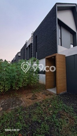 Jual Rumah Bagus Siap Huni LB 79m2 di Sawangan, Depok Jual Rumah Bagus Siap Huni LB 79m2 di Sawangan, Depok