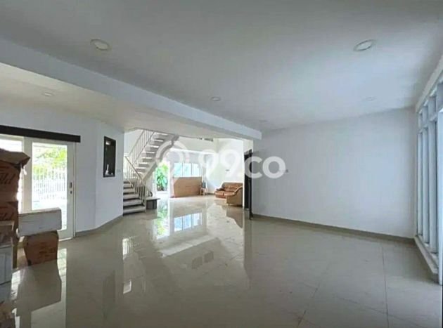 Rumah Elit Modern Tanpa Renovasi di Muara Karang Jakarta Utara Rumah Elit Modern Tanpa Renovasi di Muara Karang Jakarta Utara