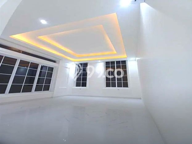 For Sale! Luxury House LT 360m2 Desain Elegan di Pantai Indah Kapuk For Sale! Luxury House LT 360m2 Desain Elegan di Pantai Indah Kapuk