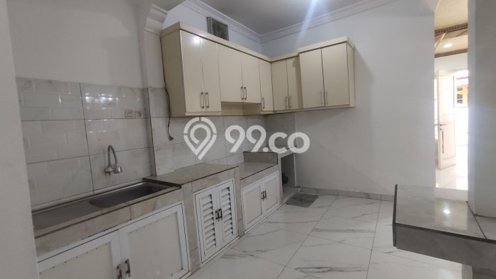 For Sale Rumah 4 Kamar Lokasi Ideal Nyaman dan Strategis di Jatisampurna For Sale Rumah 4 Kamar Lokasi Ideal Nyaman dan Strategis di Jatisampurna