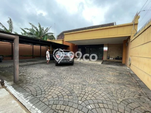 Ready to Use! Luxury House LT 930m2 Desain Elegan di Cirebon Kota Ready to Use! Luxury House LT 930m2 Desain Elegan di Cirebon Kota