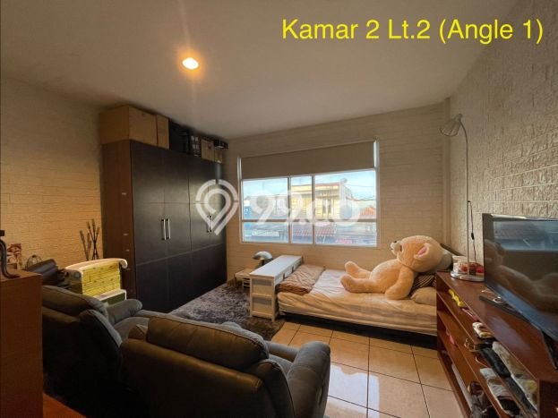 Ruko Disewakan Kawasan Jagasatru, Luas 160m², Pusat Bisnis, Siap Operasi Ruko Disewakan Kawasan Jagasatru, Luas 160m², Pusat Bisnis, Siap Operasi