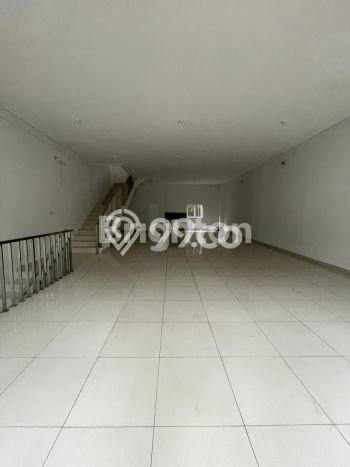 Jual Ruko Kawasan Pondok Cabe, Luas 586m², Lokasi Strategis Jual Ruko Kawasan Pondok Cabe, Luas 586m², Lokasi Strategis