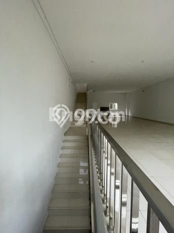 Jual Ruko Kawasan Pondok Cabe, Luas 586m², Lokasi Strategis Jual Ruko Kawasan Pondok Cabe, Luas 586m², Lokasi Strategis