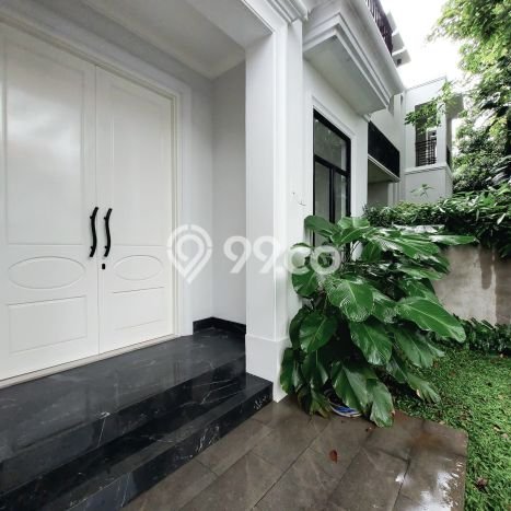 For Sale Hunian Elegan Klasik di Tangerang Selatan For Sale Hunian Elegan Klasik di Tangerang Selatan