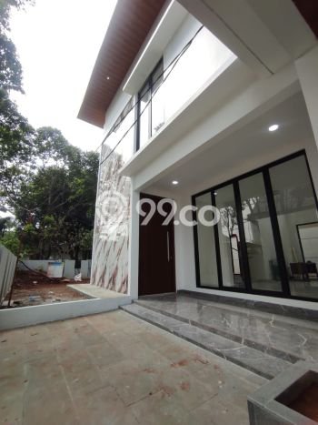For Sale Hunian Mewah Klasik di Tangerang Selatan For Sale Hunian Mewah Klasik di Tangerang Selatan
