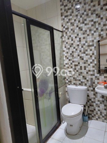 Disewakan! Rumah 4 Kamar Tidur &
4 Kamar Mandi di Graha Raya Bintaro, Tangerang Selatan Disewakan! Rumah 4 Kamar Tidur &
4 Kamar Mandi di Graha Raya Bintaro, Tangerang Selatan