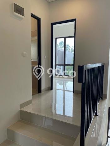 Hunian Nyaman Asri 2 KT Siap Huni di BSD City Tangerang Hunian Nyaman Asri 2 KT Siap Huni di BSD City Tangerang