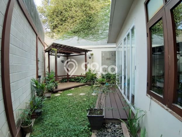 Rumah Luxury Best Area di Tangerang Selatan, Banten Rumah Luxury Best Area di Tangerang Selatan, Banten