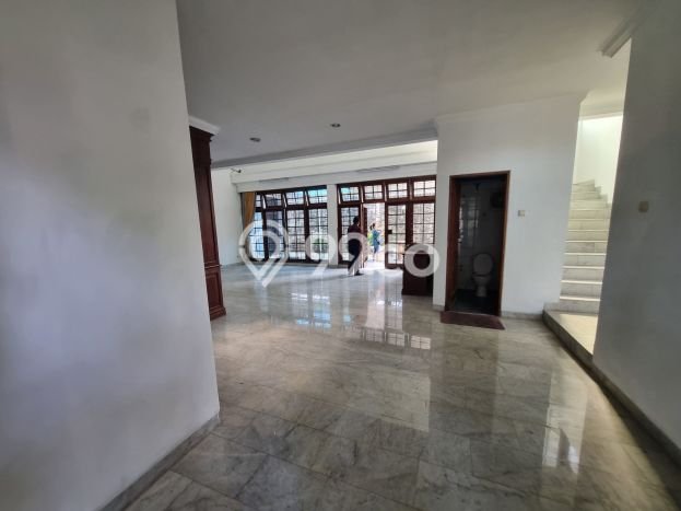 Disewakan Cepat Rumah Kondisi Bagus di Area Pancoran, Jakarta Selatan Disewakan Cepat Rumah Kondisi Bagus di Area Pancoran, Jakarta Selatan
