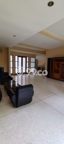 Rumah Cantik Siap Pakai Di Menteng Luas 380m2 Aman Rumah Cantik Siap Pakai Di Menteng Luas 380m2 Aman