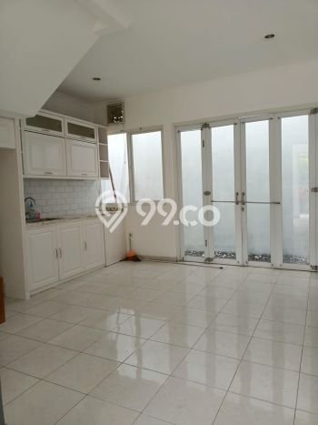 Disewakan segera rumah minimalis lokasi strategis 3 Kamar di Tebet, Jakarta Selatan Disewakan segera rumah minimalis lokasi strategis 3 Kamar di Tebet, Jakarta Selatan