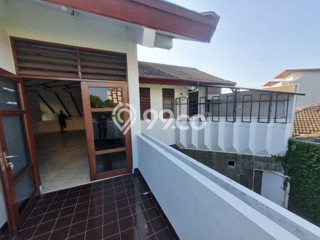 DREAM HOME! Rumah di , 6 KT, Bebas Macet, LT 700m2m² Bangunan 500m2m² DREAM HOME! Rumah di , 6 KT, Bebas Macet, LT 700m2m² Bangunan 500m2m²