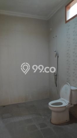 Rumah di , 3 KM, Area Nyaman Rumah di , 3 KM, Area Nyaman