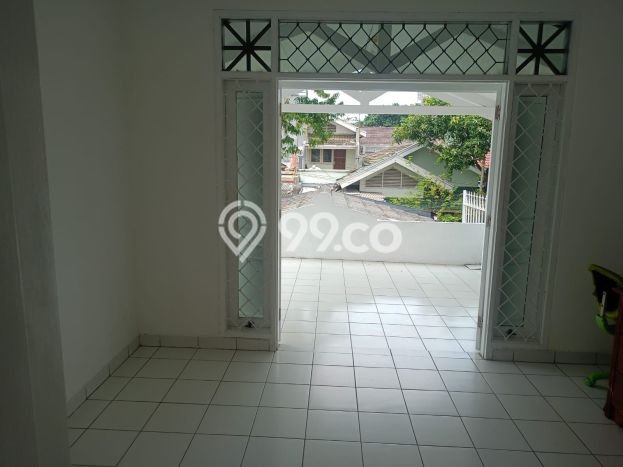 Rumah sewa siap pakai 4 Kamar Tidur di Pejaten, Jakarta Selatan Rumah sewa siap pakai 4 Kamar Tidur di Pejaten, Jakarta Selatan