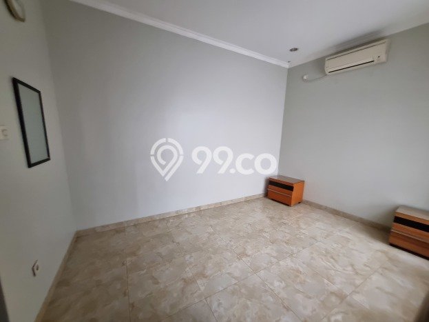 GOOD DEAL! Rumah di Cilandak, 5 KT, Siap Huni, LT 500m2m² Bangunan 500m2m² GOOD DEAL! Rumah di Cilandak, 5 KT, Siap Huni, LT 500m2m² Bangunan 500m2m²