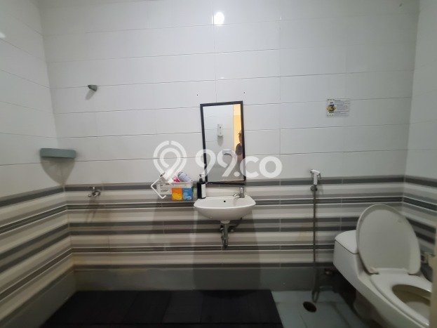 Rumah Kontrakan Jakarta Selatan LT 180m2 LB 180m2 Area Pejaten Rumah Kontrakan Jakarta Selatan LT 180m2 LB 180m2 Area Pejaten