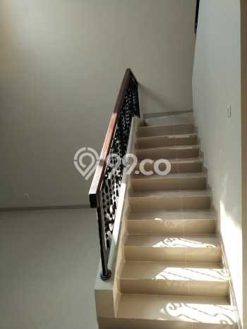 Rumah EXCLUSIVE area Kota Wisata, Jakarta Timur, Luas 220m² LB 250m² HARGA TERBAIK! Rumah EXCLUSIVE area Kota Wisata, Jakarta Timur, Luas 220m² LB 250m² HARGA TERBAIK!