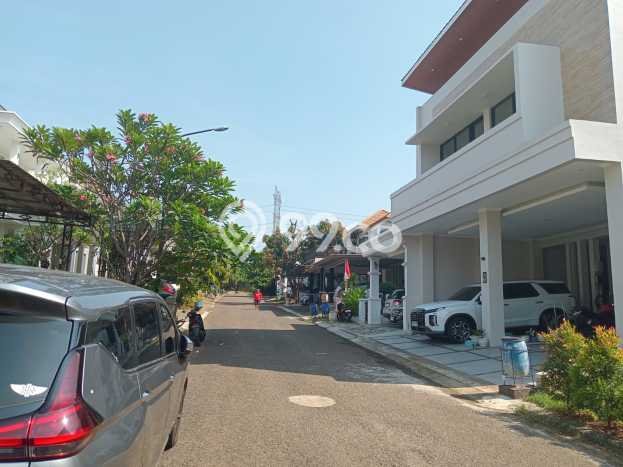 Rumah Luas Asri 4 KT Siap Pakai di Legenda Wisata Bogor Rumah Luas Asri 4 KT Siap Pakai di Legenda Wisata Bogor
