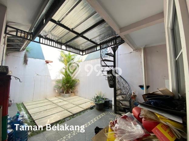 Rumah Mewah LB 252m2 Siap Huni Desain Elegan di Kota Wisata, Bogor Rumah Mewah LB 252m2 Siap Huni Desain Elegan di Kota Wisata, Bogor