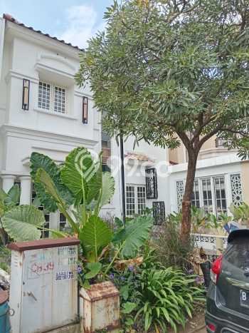 Jarang Ada! Rumah Sewa 3 Kamar Bagus Siap Huni Raffles Hills Jarang Ada! Rumah Sewa 3 Kamar Bagus Siap Huni Raffles Hills