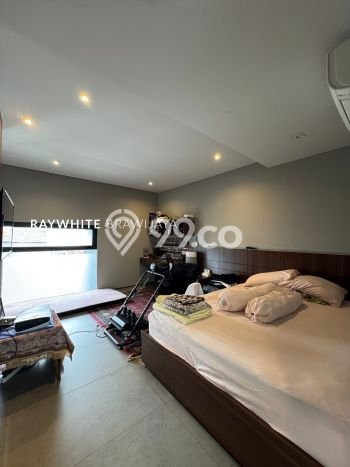 Hunian Elit LB 750m2 Siap Huni Desain Elegan di Kemang, Jakarta Selatan Hunian Elit LB 750m2 Siap Huni Desain Elegan di Kemang, Jakarta Selatan