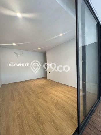 Rumah Elit LB 450m2 Siap Huni Desain Elegan di Kemang, Jakarta Selatan Rumah Elit LB 450m2 Siap Huni Desain Elegan di Kemang, Jakarta Selatan