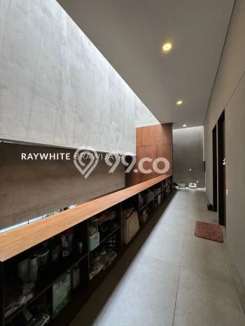 Rumah Elit LB 750m2 Siap Huni Desain Elegan di Kemang, Jakarta Selatan Rumah Elit LB 750m2 Siap Huni Desain Elegan di Kemang, Jakarta Selatan
