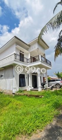Dijual Rumah 3 Kamar Lokasi Ideal Bagus dan Strategis di Kalidoni Dijual Rumah 3 Kamar Lokasi Ideal Bagus dan Strategis di Kalidoni