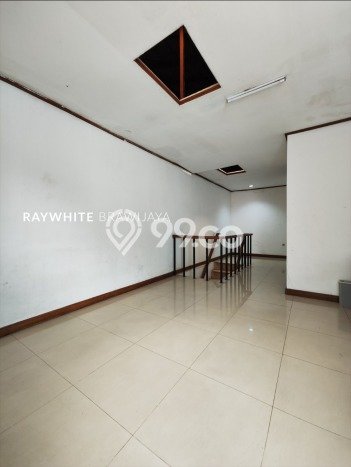 Lokasi Strategis! Dijual Kantor Bisnis di Kebayoran Baru, Jakarta Selatan Kondisi Bagus Lokasi Strategis! Dijual Kantor Bisnis di Kebayoran Baru, Jakarta Selatan Kondisi Bagus