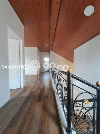 Rumah Siap Huni 4 KT 3 KM di Terogong, Jakarta Selatan Rumah Siap Huni 4 KT 3 KM di Terogong, Jakarta Selatan
