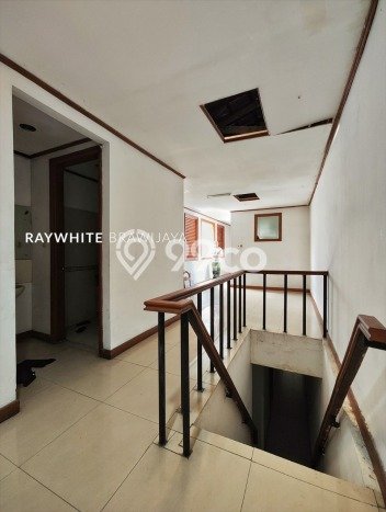 Lokasi Strategis! Dijual Kantor Bisnis di Kebayoran Baru, Jakarta Selatan Kondisi Bagus Lokasi Strategis! Dijual Kantor Bisnis di Kebayoran Baru, Jakarta Selatan Kondisi Bagus