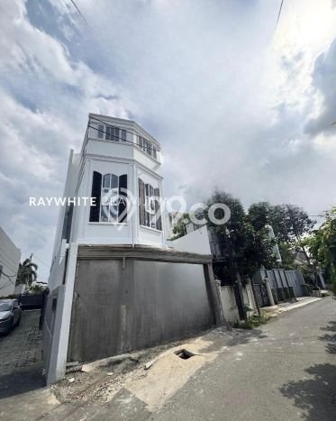 Dijual Rumah Mewah Megah Dengan View Eksklusif di Kemang, Jakarta Selatan Dijual Rumah Mewah Megah Dengan View Eksklusif di Kemang, Jakarta Selatan