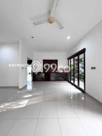 Jual Rumah Luas Elegan Dengan View Eksklusif di Cipete, Jakarta Selatan Jual Rumah Luas Elegan Dengan View Eksklusif di Cipete, Jakarta Selatan