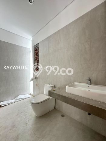 Dijual Rumah Mewah Elegan Dengan View Eksklusif di Pondok Labu, Jakarta Selatan Dijual Rumah Mewah Elegan Dengan View Eksklusif di Pondok Labu, Jakarta Selatan