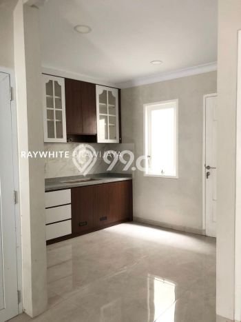 Siap Huni Rumah Mewah 5 Kamar di Jagakarsa Dekat ke Mana Pun Siap Huni Rumah Mewah 5 Kamar di Jagakarsa Dekat ke Mana Pun