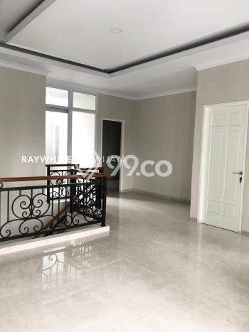 Siap Huni Rumah Mewah 5 Kamar di Jagakarsa Dekat ke Mana Pun Siap Huni Rumah Mewah 5 Kamar di Jagakarsa Dekat ke Mana Pun