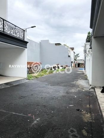 Siap Huni Rumah Mewah 5 Kamar di Jagakarsa Dekat ke Mana Pun Siap Huni Rumah Mewah 5 Kamar di Jagakarsa Dekat ke Mana Pun