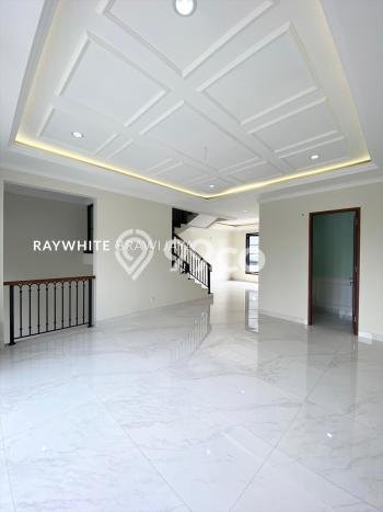 Hot Offer Hunian Mewah Ideal dan Luas di Jagakarsa, Jakarta Selatan Hot Offer Hunian Mewah Ideal dan Luas di Jagakarsa, Jakarta Selatan