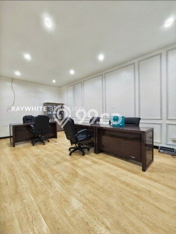 Lokasi Strategis! Dijual Kantor Bisnis di Kebayoran Baru, Jakarta Selatan Kondisi Bagus Lokasi Strategis! Dijual Kantor Bisnis di Kebayoran Baru, Jakarta Selatan Kondisi Bagus