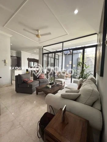 Rumah Mewah LB 302m2 Siap Pakai Desain Elegan di Ampera, Jakarta Selatan Rumah Mewah LB 302m2 Siap Pakai Desain Elegan di Ampera, Jakarta Selatan