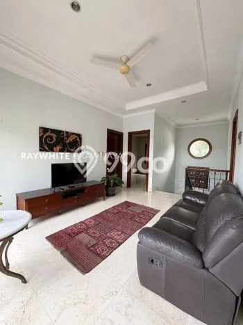 Rumah Mewah LB 302m2 Siap Pakai Desain Elegan di Ampera, Jakarta Selatan Rumah Mewah LB 302m2 Siap Pakai Desain Elegan di Ampera, Jakarta Selatan