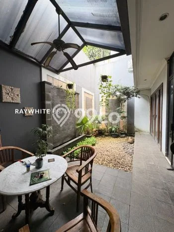 Rumah Mewah LB 302m2 Siap Pakai Desain Elegan di Ampera, Jakarta Selatan Rumah Mewah LB 302m2 Siap Pakai Desain Elegan di Ampera, Jakarta Selatan