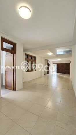 Rumah Premium di Kebayoran Baru, 3 KM, Lingkungan Nyaman, LT 632m² LB 532m² Rumah Premium di Kebayoran Baru, 3 KM, Lingkungan Nyaman, LT 632m² LB 532m²
