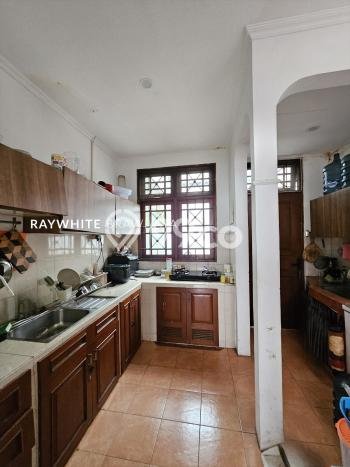 Rumah Luas Tanah 187m2m² di Lebak Bulus, Jakarta Selatan - Akses Mudah Rumah Luas Tanah 187m2m² di Lebak Bulus, Jakarta Selatan - Akses Mudah