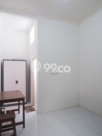Dijual Segera Kost 1 Kamar, 0 Kamar Mandi di Cimanggis, Depok, Luas 79m2 Dijual Segera Kost 1 Kamar, 0 Kamar Mandi di Cimanggis, Depok, Luas 79m2