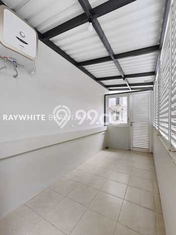 Rumah Premium di Kebayoran Baru, 3 KM, Lingkungan Nyaman, LT 632m² LB 532m² Rumah Premium di Kebayoran Baru, 3 KM, Lingkungan Nyaman, LT 632m² LB 532m²