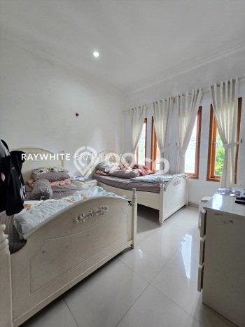 Dijual Rumah Luas Elegan Dengan View Eksklusif di Kebagusan, Jakarta Selatan Dijual Rumah Luas Elegan Dengan View Eksklusif di Kebagusan, Jakarta Selatan